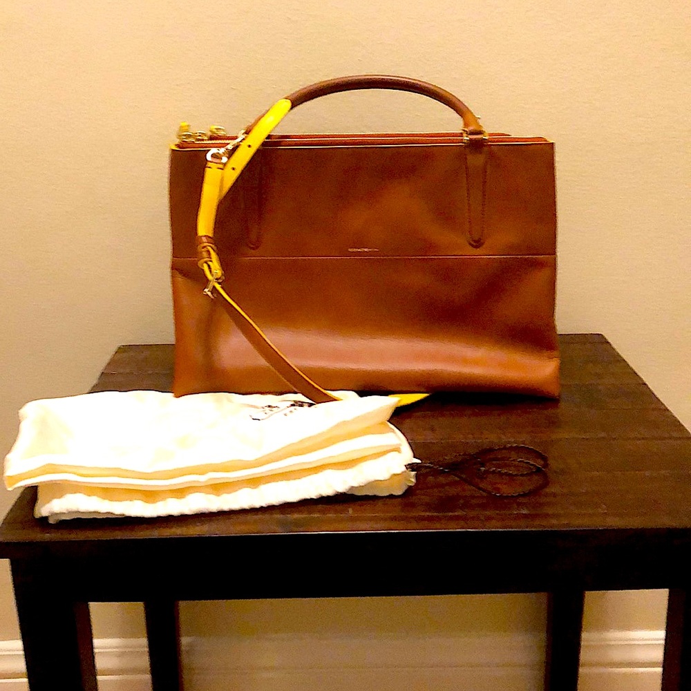 Authentic Tan leather Coach Borough bag crossbody/shoulder bag